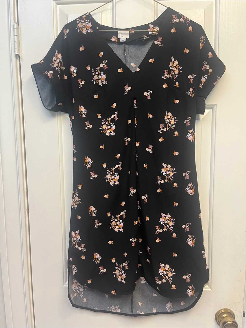 A New Day Black Floral Shift dress XS NWOT